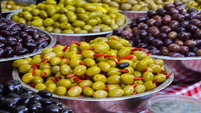 Gunde 7 Zeytin Yemenin Bilinmeyen Etkisi 7den Fazla Yemeyin.jpg