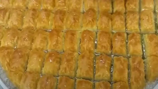 Osmanli Fistikli Baklava Tarifi.jpg