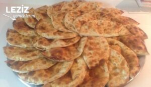 Kapali Lahmacun Sembusek En Sevdigim Yemek.jpg