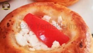 Mini Pizza Nasil Yapilir Tariflerim.jpg